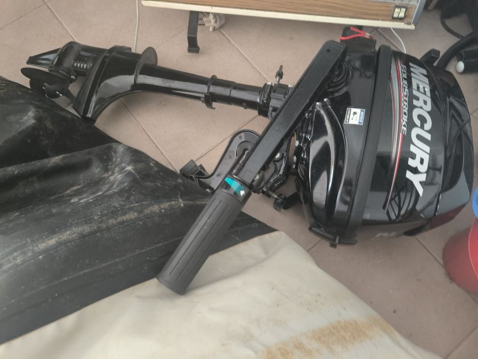 Motor Mercury novo 2.5cv