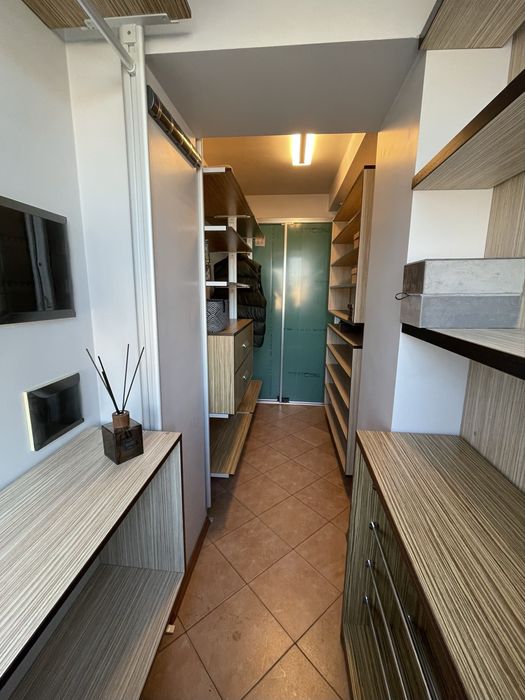 3-кімн. Квартира 100 м.кв (р-н Панчішна ф-ка)