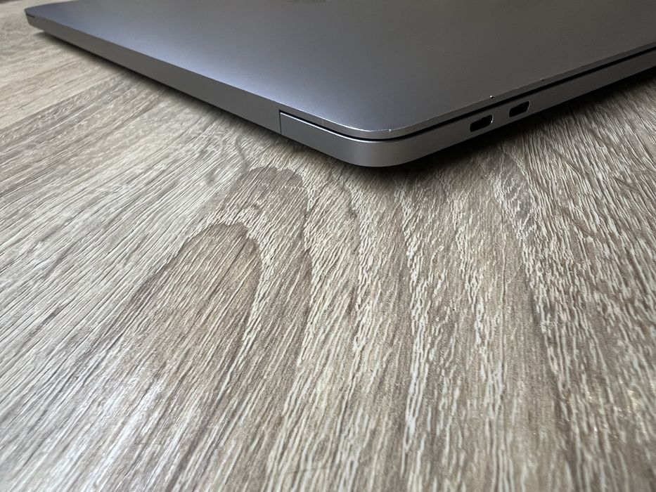 MacBook Pro 13' A2338 2020 M1/16Gb RAM/ 256Gb SSD - MDM