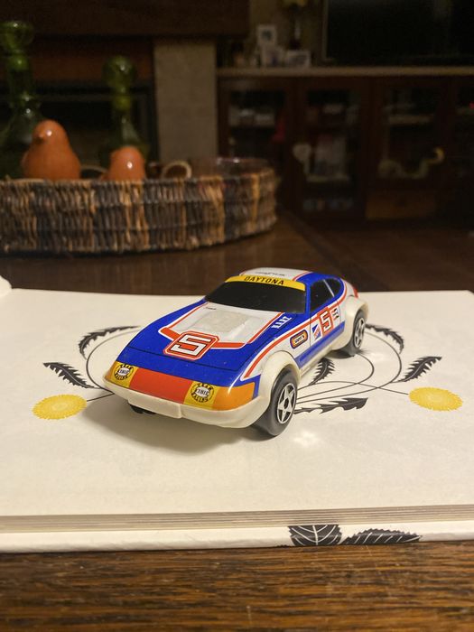 Ferrari Daytona. Anos 80. Chapa e plástico. Made in France. Joustra