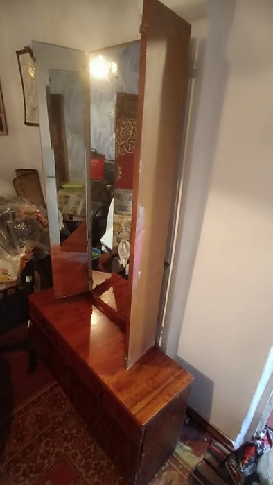 Продам трюмо з дзеркалами