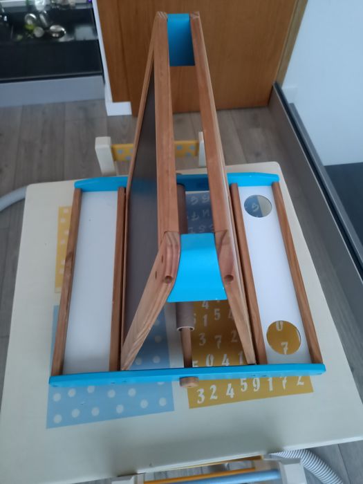 Quadro multifuncional para crianças