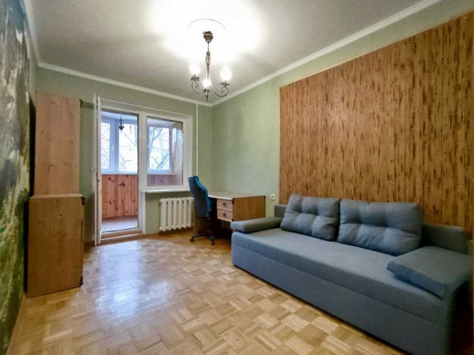 Оренда 3 кімнатної  квартири Добровольського проспект.