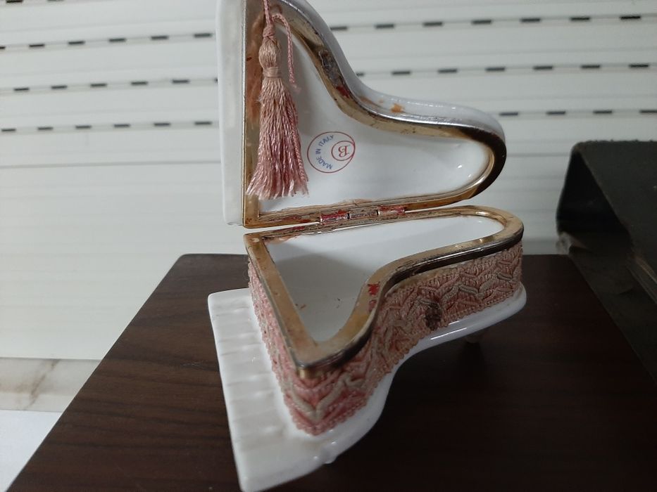 Guarda joias porcelana