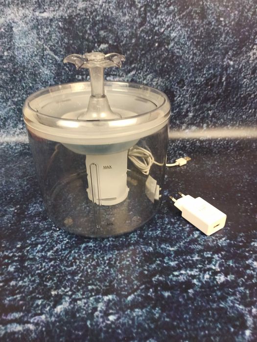 фонтанчик напувалка для собак і котів