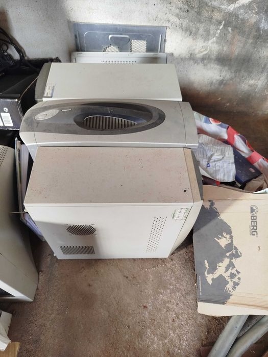 Lote de sucata/ferro velho para desocupar Abrantes