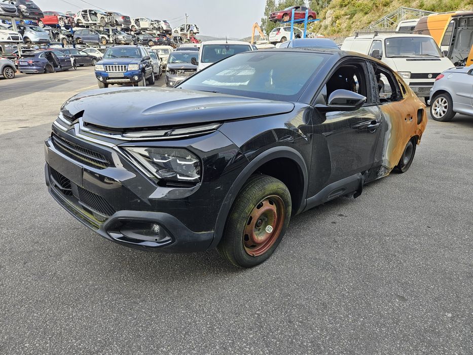 Citroën C4 X 1.2 THP de 2023 para peças