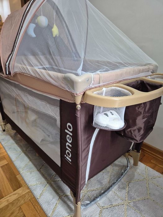 Łóżeczko turystyczne Lionelo wraz z pościelą i kocykiem