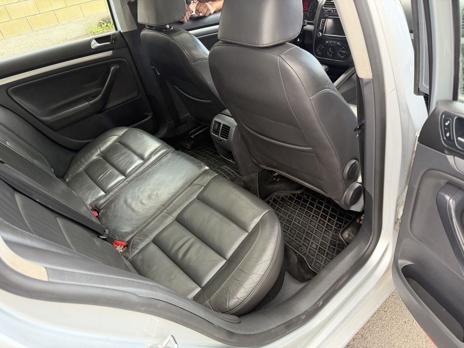 Продам VOLKSWAGEN JETTA в хорошем состоянии
