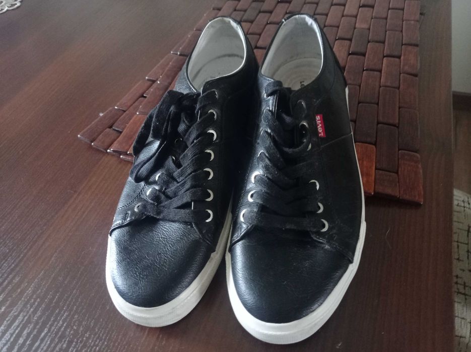 Buty Levi's. Rozmiar 41