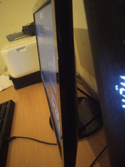 Monitor ASUS de 20 polegadas