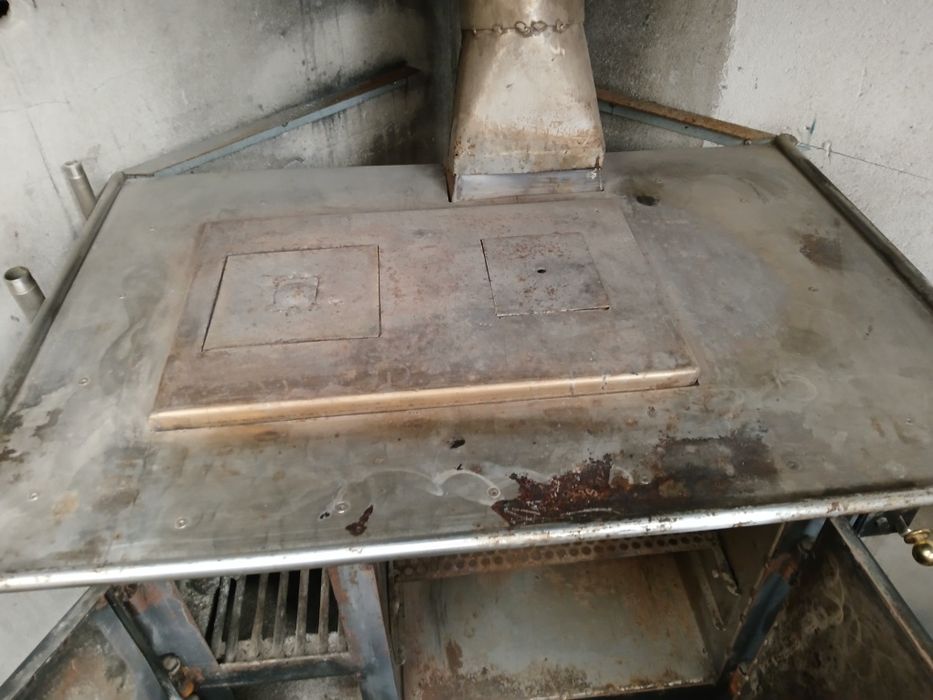 vendo fogão  lenha