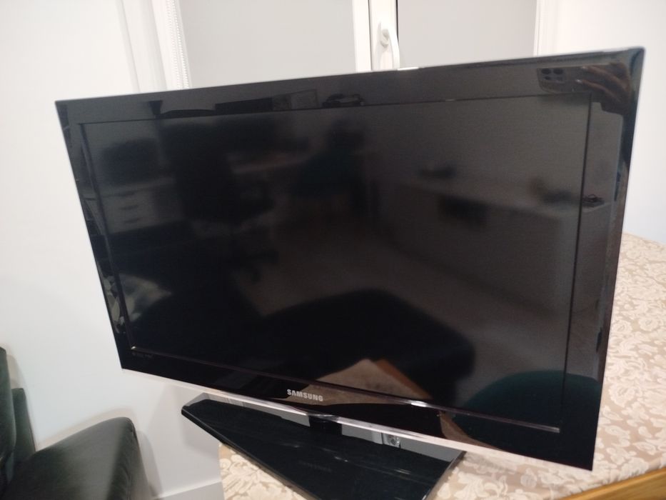 TV Samsung em bom estado!