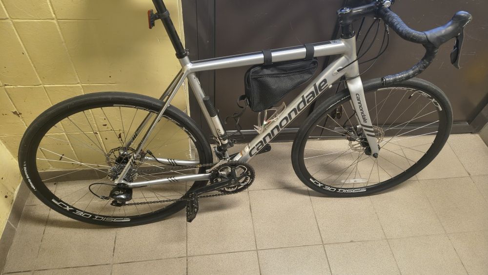 Gravel cannondale