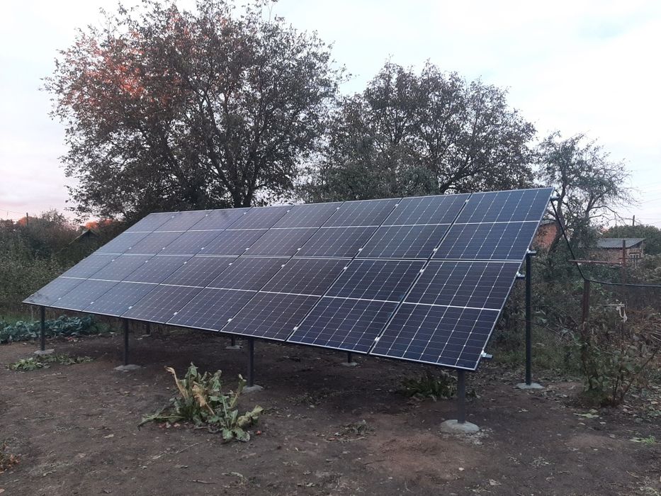 Сонячні станції, аккумуляторні батереї та ДБЖ для будинку та бізнесу.