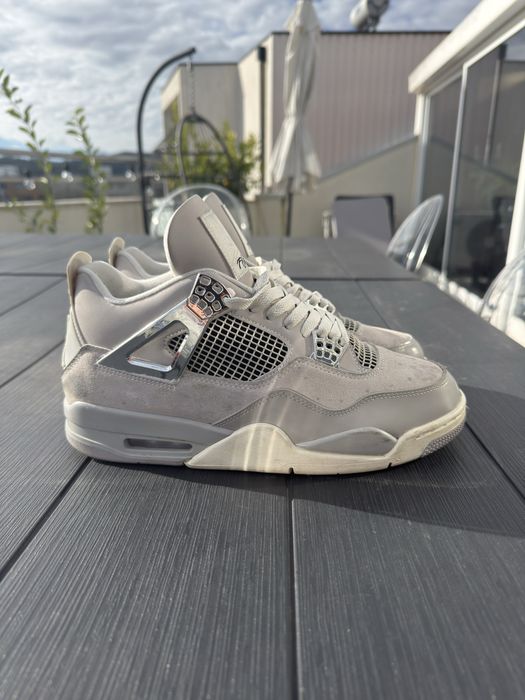 Jordan 4 - Frozen Moments