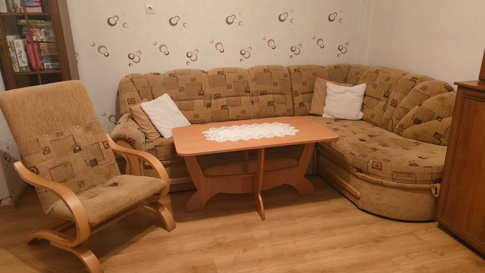 Narożnik z funkcją spania i fotel