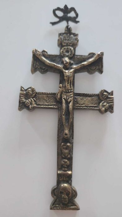 Crucifixos antigos