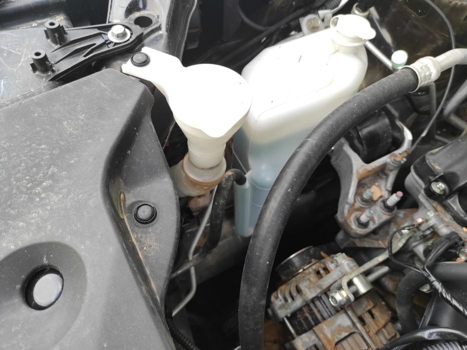 Deposito Limpa Vidros Mitsubishi Asx Ga0W