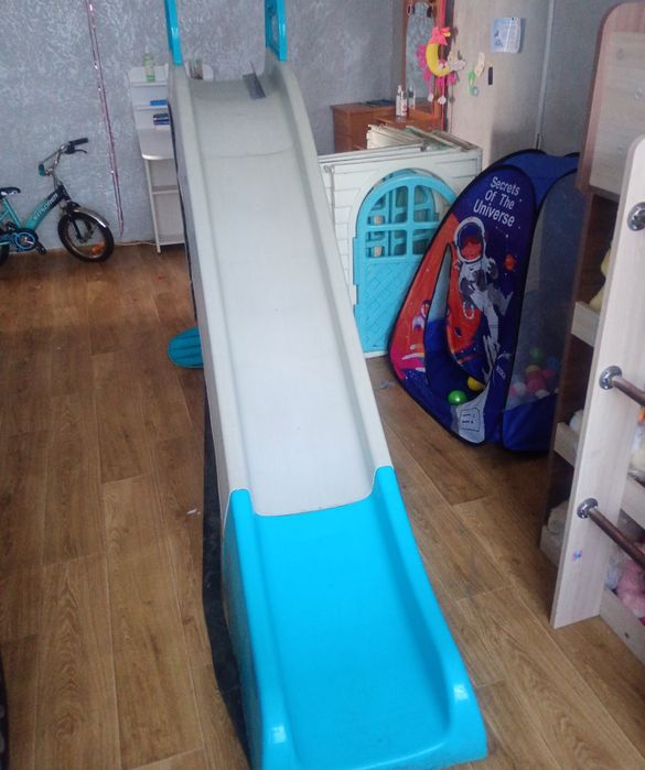 Горка+домик в гарному стані