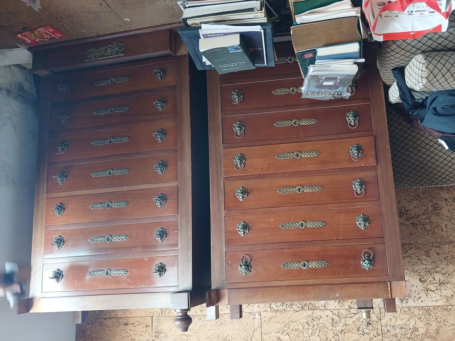 Dois camiseiros Imperio