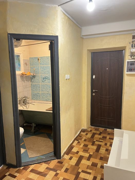 Продається 2к квартира (Кима)7 школаЧеремушки(СЕРТИФІКАТ)15хв до вокза