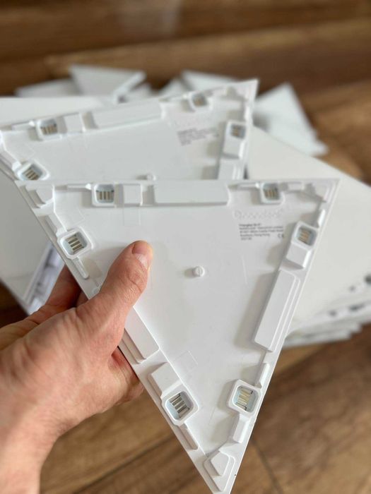 Nanoleaf PHILIPS lampa Triangles Kit (34 paneli LED) oświetlenie