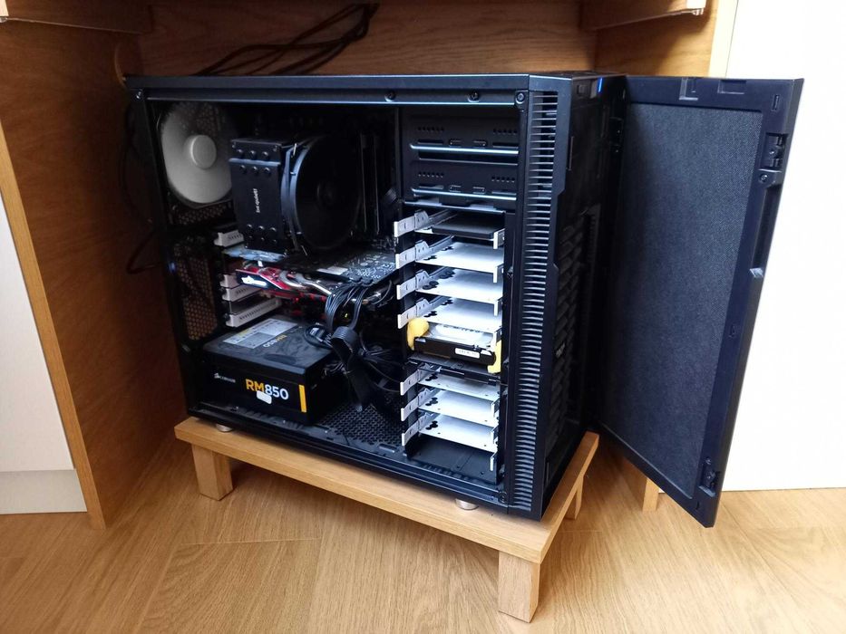 格安ゲーミングPC i7 4790k GTX960 格安ゲーミングPC i7 4790k GTX960