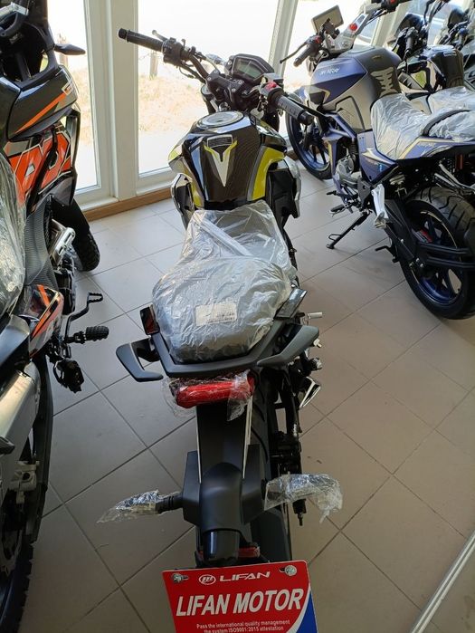 Мотоцикл Lifan SR 220