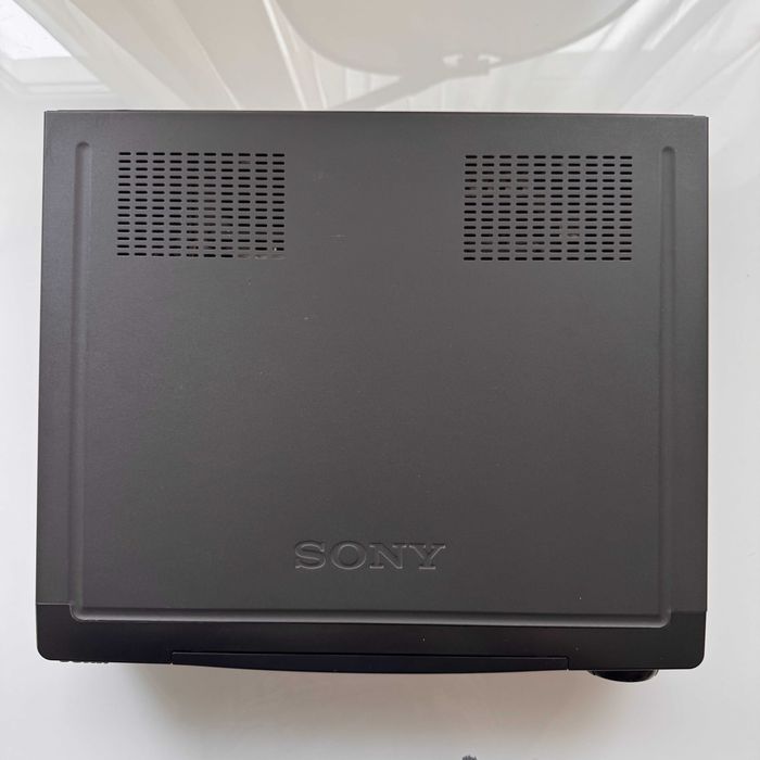 Продам відеомагнітофон SONY SLV-736EE