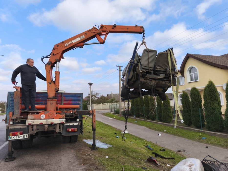 Евакуатор цілодобово. Підтримка в любій ситуації... Власне СТО