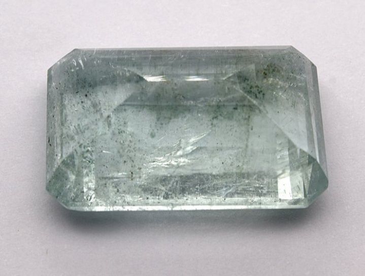 Água-Marinha GIGANTE (38.41 ct) - Corte Esmeralda e SEM Tratamento!