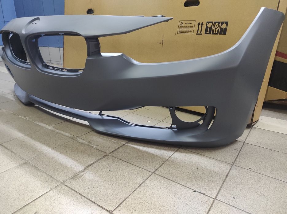 BMW 3 (F30/31) 12-15 передній бампер БМВ