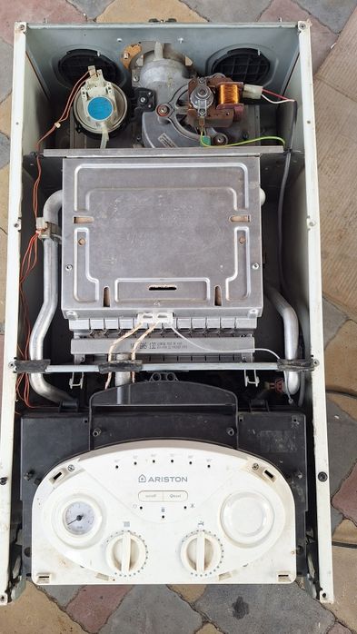 Котел Ariston Matis Ariston As Арістон