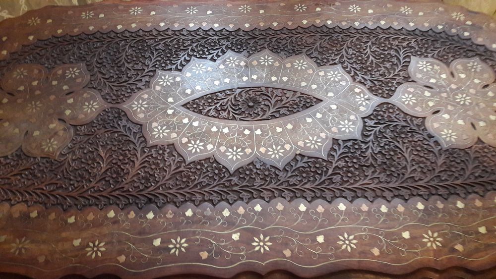 Столик-ручна робота