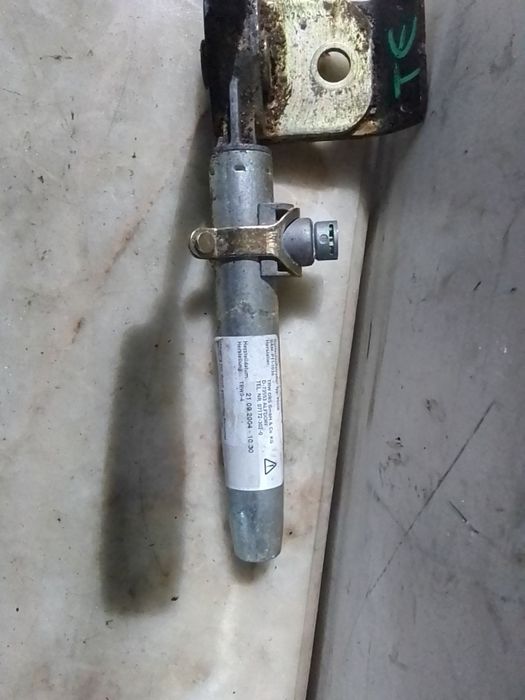 Fixador/Engate Do Cinto Tr Esq Mercedes-Benz C-Class (W203)