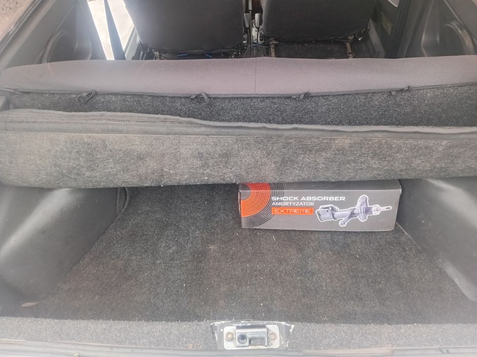 В продажі Таврія-1102