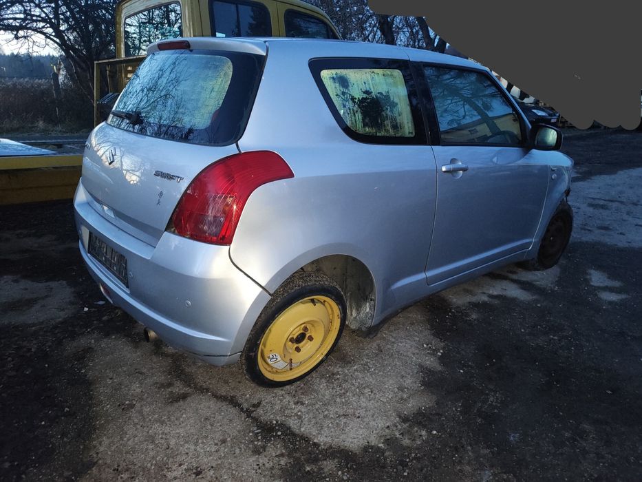 Suzuki Swift MK6 1.5 po kolizji mały przebieg