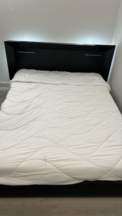 Cama preta 190x 140