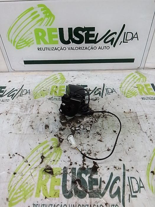 Encaixe de cinto trás direito ALFA ROMEO Mito (955_)
