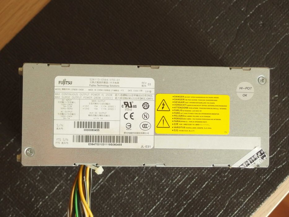 Zasilacz PC 2x 12V DC Fujitsu S26113-E564-V70-01 CPB09-045B