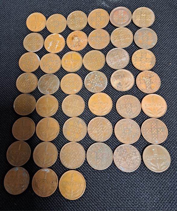 Moedas antigad de 1$00