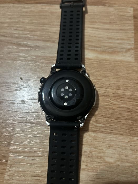 Amazfit Gtr4. Super stan. Opis