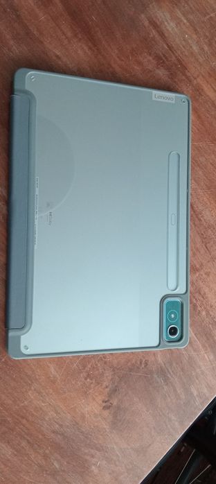 Tablet Lenovo TAB p12 matowy ekran