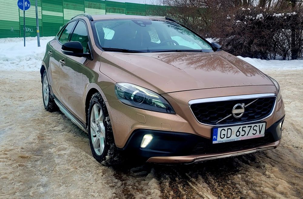 Volvo v40 Cross country