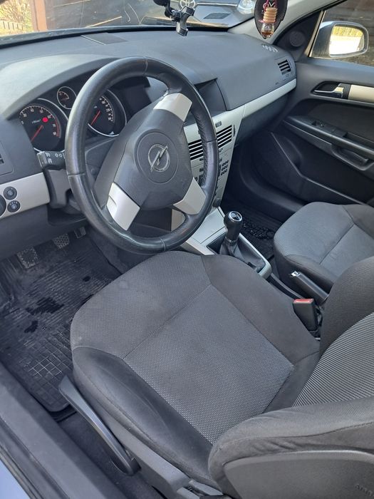 Opel Astra H 1.4 2008r LPG