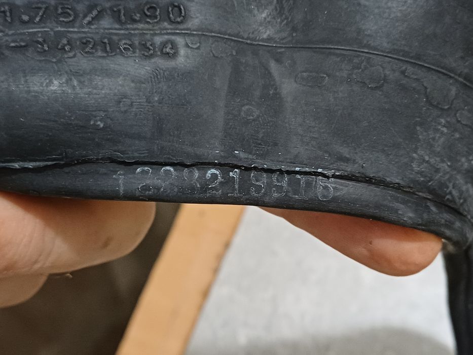 Dwie nieuzywane dentki do wózka lub małego rowerka