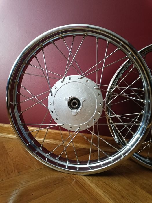 Koła wsk 125 B3 bez graweru odrestaurowane oryginalne Piasty