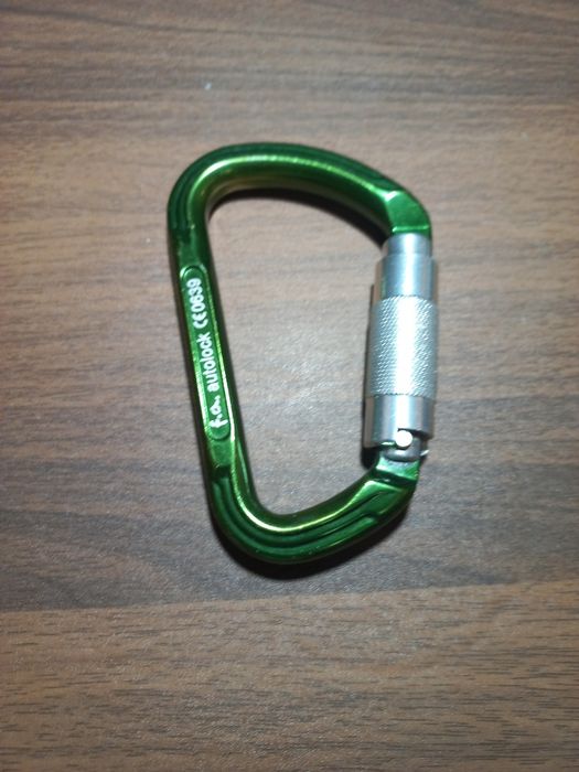 Карабін kN261808 для скелелазіння, туризма