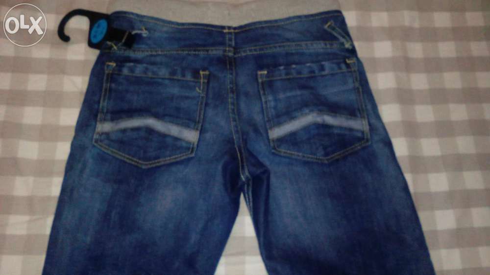 Calças de ganga novas tamanho 10-11